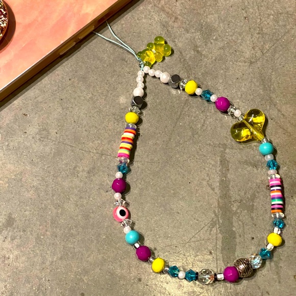 Phone String!! Yellow heart 💛 & gummy bear 🐻 charm! - Picture 3 of 10